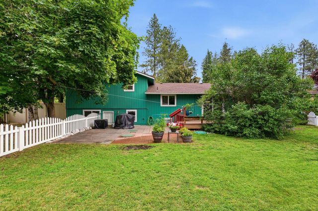 1612 E 49th Ave, Spokane, WA 99223