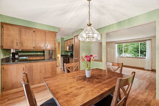1612 E 49th Ave, Spokane, WA 99223