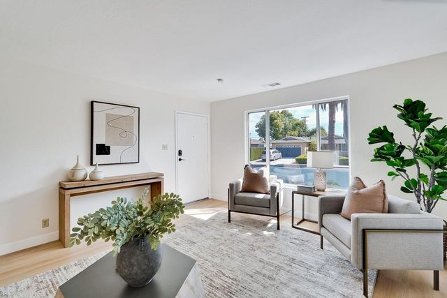 2210 Stebbins Avenue, Santa Clara, CA 95051