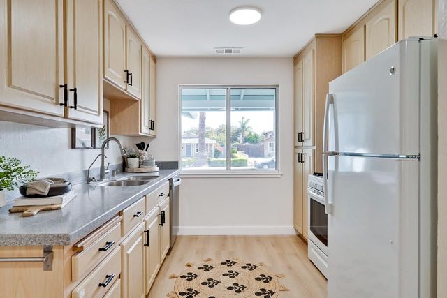 2210 Stebbins Avenue, Santa Clara, CA 95051