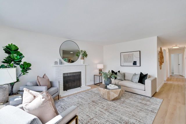 2210 Stebbins Avenue, Santa Clara, CA 95051