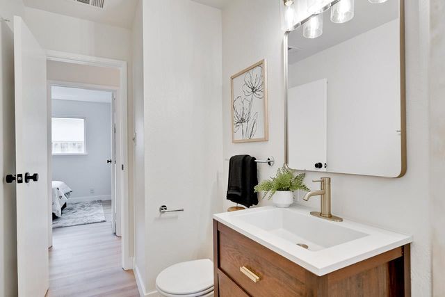 2210 Stebbins Avenue, Santa Clara, CA 95051