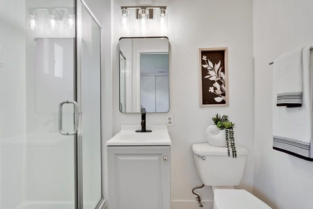 2210 Stebbins Avenue, Santa Clara, CA 95051