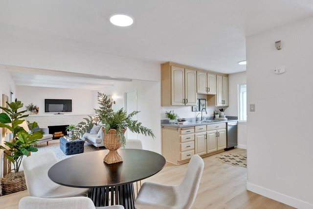 2210 Stebbins Avenue, Santa Clara, CA 95051