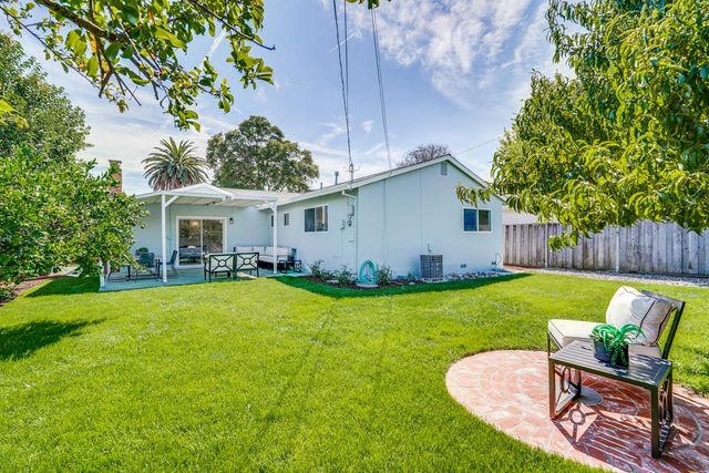 2210 Stebbins Avenue, Santa Clara, CA 95051