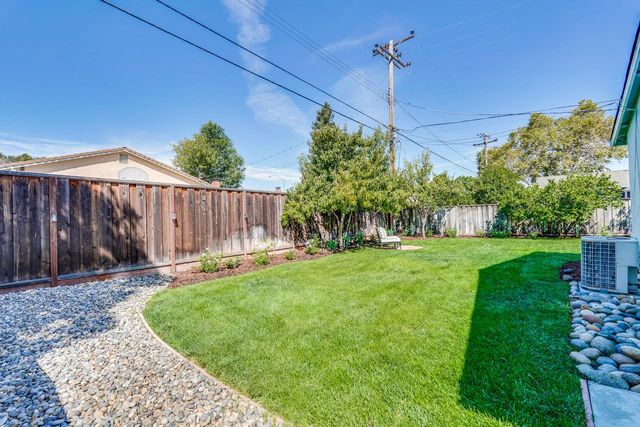 2210 Stebbins Avenue, Santa Clara, CA 95051