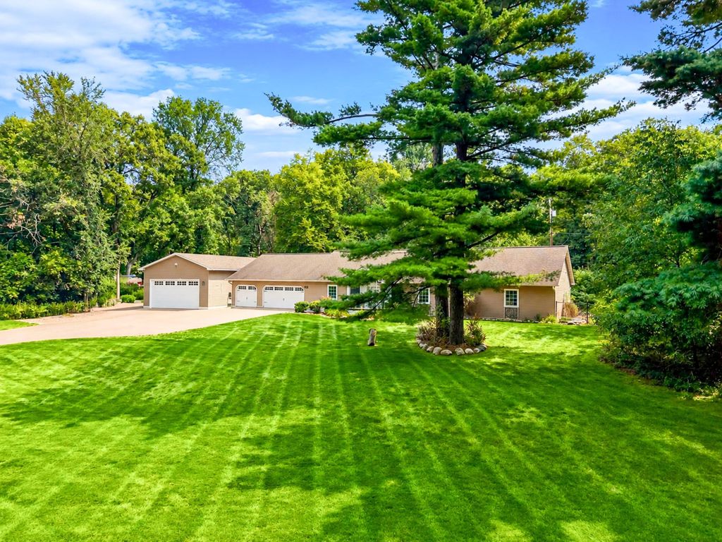15375 11th Street S, Afton, MN 55001