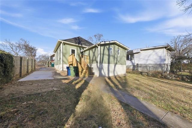 976 Linam SE Avenue, Atlanta, GA 30315