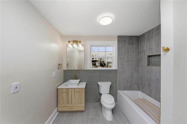 976 Linam SE Avenue, Atlanta, GA 30315