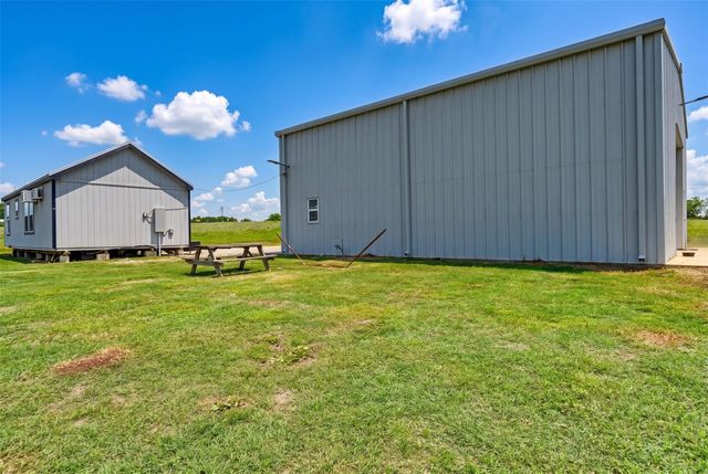 2586 Fm 3456, Brenham, TX 77833