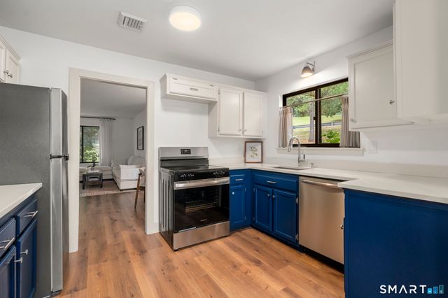 29 Margo Court 29, Cromwell, CT 06416