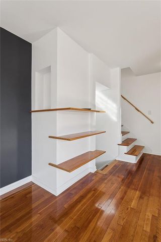 11 Kemper AVE, Newport News, VA 23601