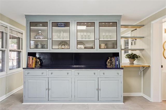 11 Kemper AVE, Newport News, VA 23601