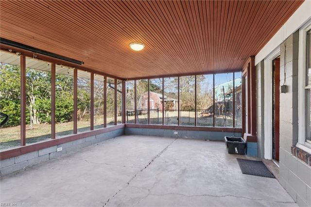 11 Kemper AVE, Newport News, VA 23601