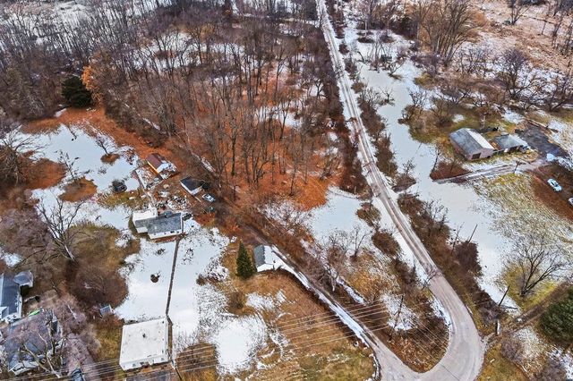 Vl Winters Lane, Whitmore Lake, MI 48189