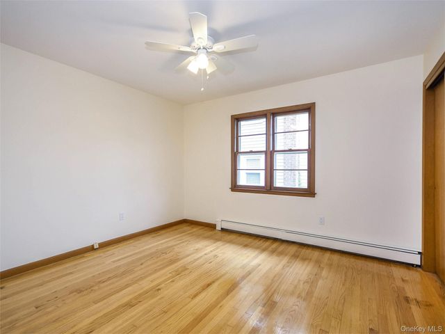 60 Smith Street, Glen Cove, NY 11542