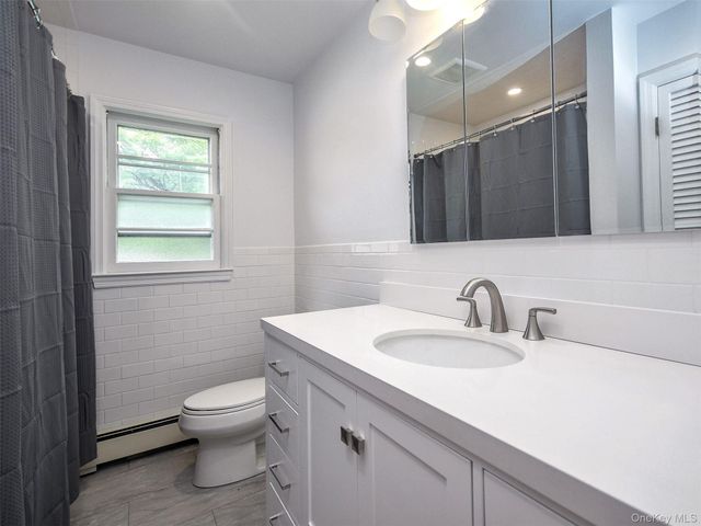 60 Smith Street, Glen Cove, NY 11542