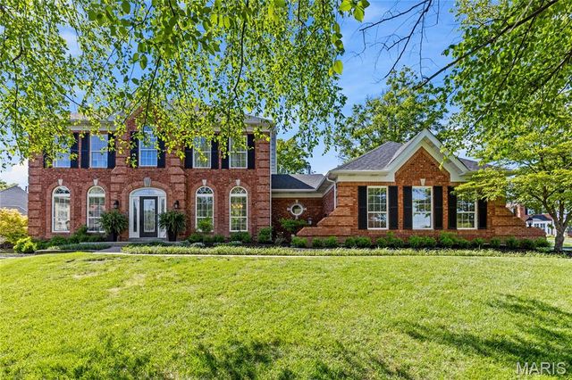 553 Malinmor Drive, Weldon Spring, MO 63304