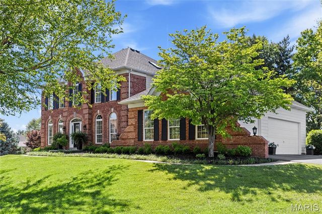 553 Malinmor Drive, Weldon Spring, MO 63304