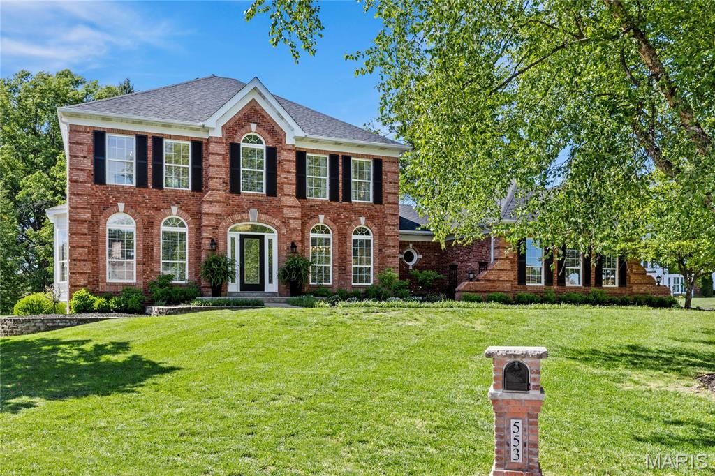 553 Malinmor Drive, Weldon Spring, MO 63304