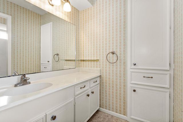 450 Dover Lane, Spring, TX 77373