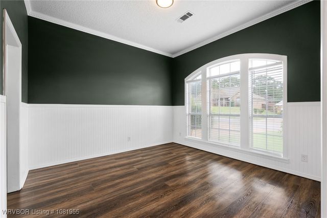 1616 Valley View Street, Van Buren, AR 72956
