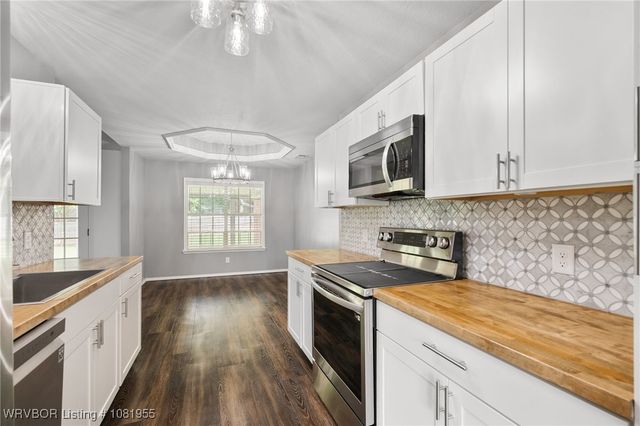 1616 Valley View Street, Van Buren, AR 72956
