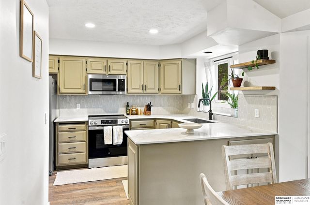 13954 Arbor Circle, Omaha, NE 68144
