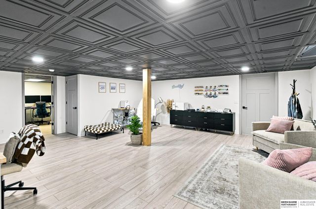 13954 Arbor Circle, Omaha, NE 68144