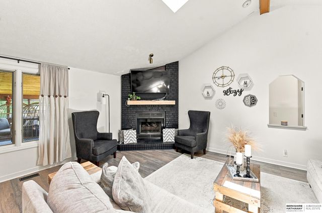 13954 Arbor Circle, Omaha, NE 68144