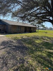3352 Highway 87, Port Lavaca, TX 77979
