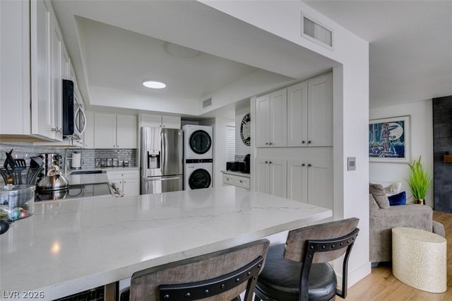 205 East Harmon Avenue 1005, Las Vegas, NV 89169