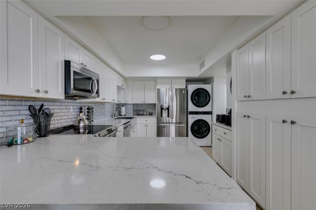 205 East Harmon Avenue 1005, Las Vegas, NV 89169