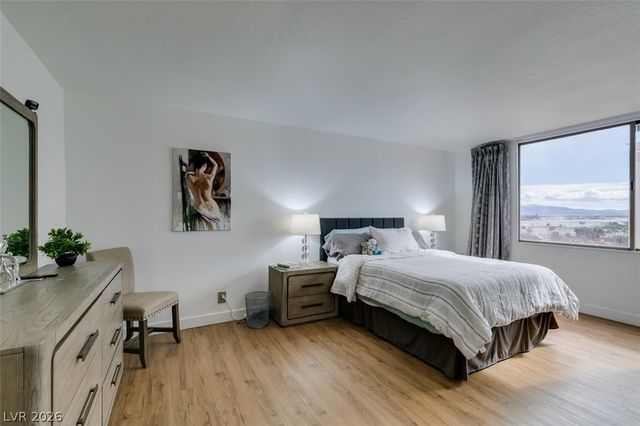 205 East Harmon Avenue 1005, Las Vegas, NV 89169