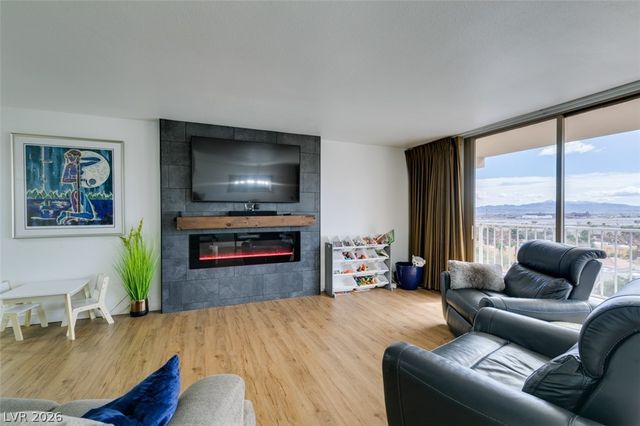 205 East Harmon Avenue 1005, Las Vegas, NV 89169