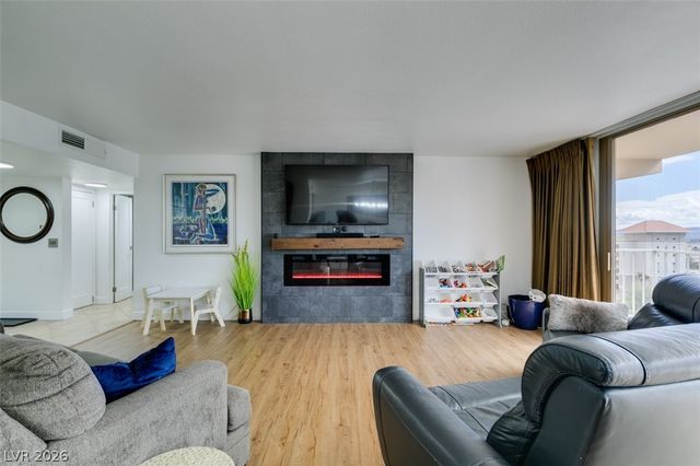 205 East Harmon Avenue 1005, Las Vegas, NV 89169