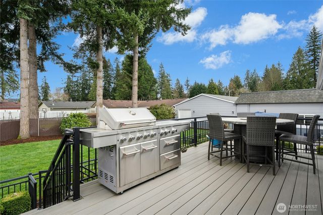 11807 51st Avenue NE, Marysville, WA 98271