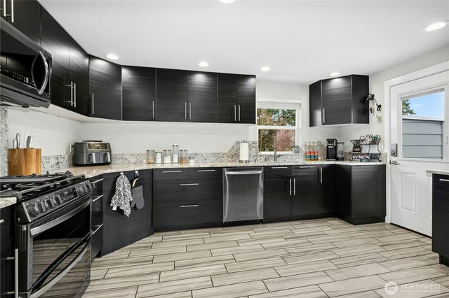 11807 51st Avenue NE, Marysville, WA 98271