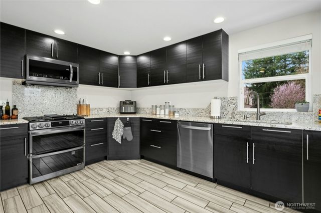 11807 51st Avenue NE, Marysville, WA 98271