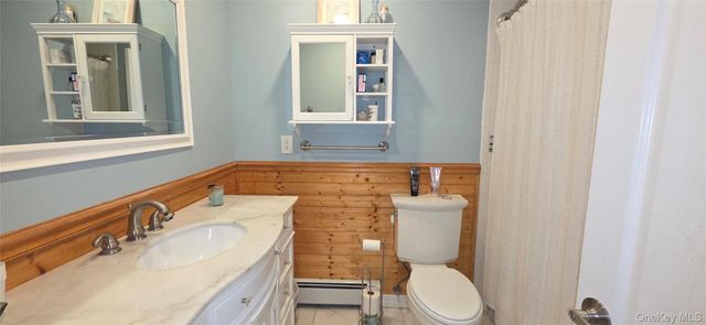 8 Royalston Lane, South Setauket, NY 11720