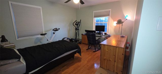 8 Royalston Lane, South Setauket, NY 11720