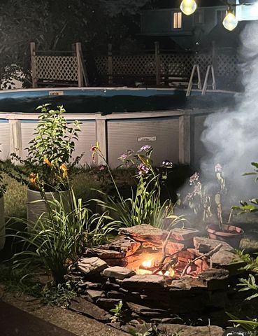 8 Royalston Lane, South Setauket, NY 11720