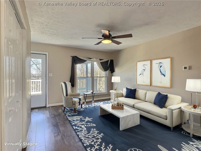 322 Grandview Drive, Hurricane, WV 25526