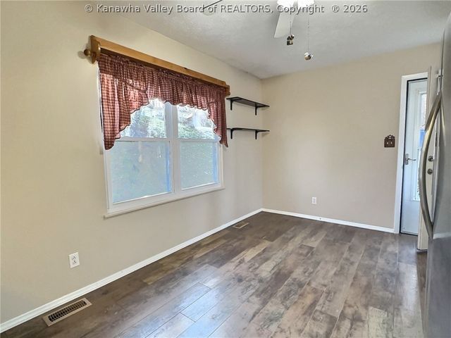 322 Grandview Drive, Hurricane, WV 25526