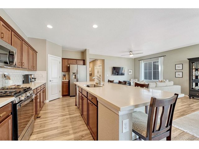 27859 E 7th Pl, Aurora, CO 80018