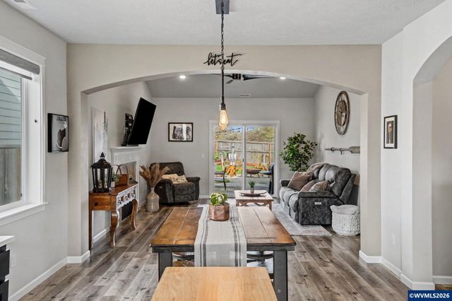 7320 SE Dot St, Corvallis, OR 97330