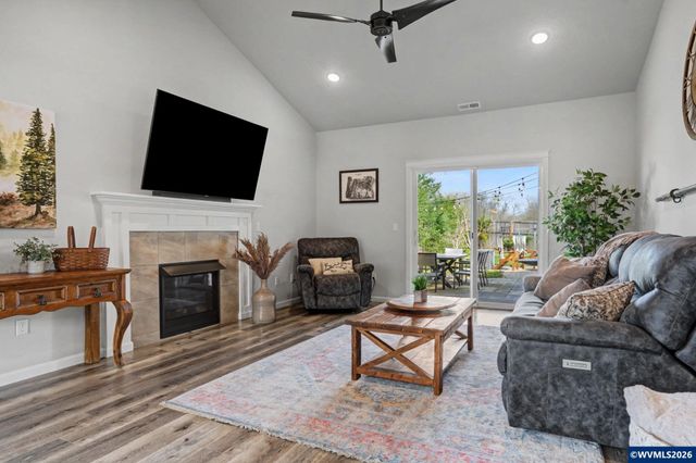 7320 SE Dot St, Corvallis, OR 97330