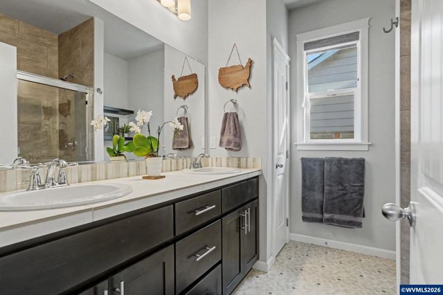 7320 SE Dot St, Corvallis, OR 97330