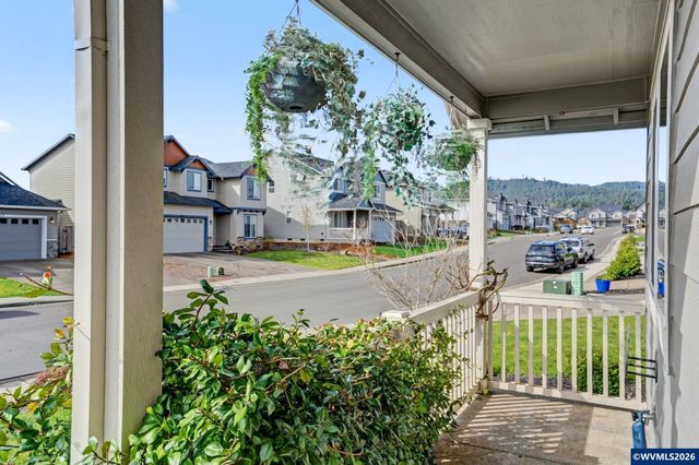 7320 SE Dot St, Corvallis, OR 97330