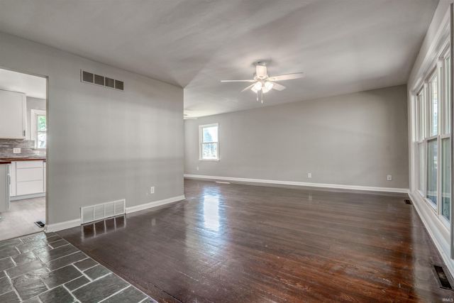 707 Wessel Lane, Evansville, IN 47712
